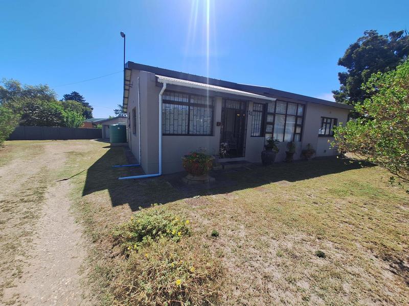 3 Bedroom Property for Sale in Albertinia Western Cape